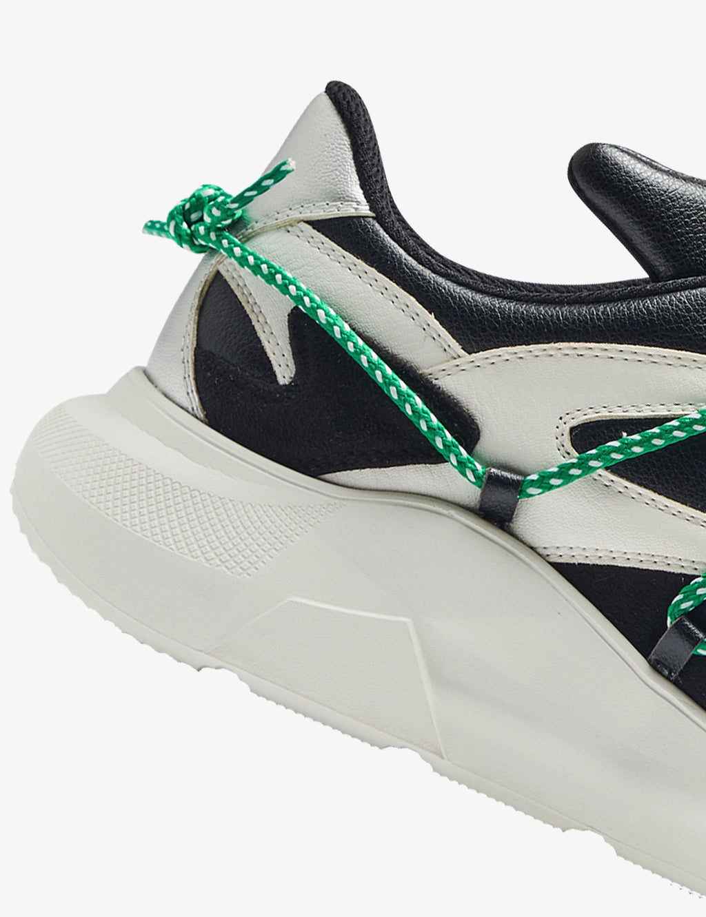 608 black white chunky sneaker - 7-10.in