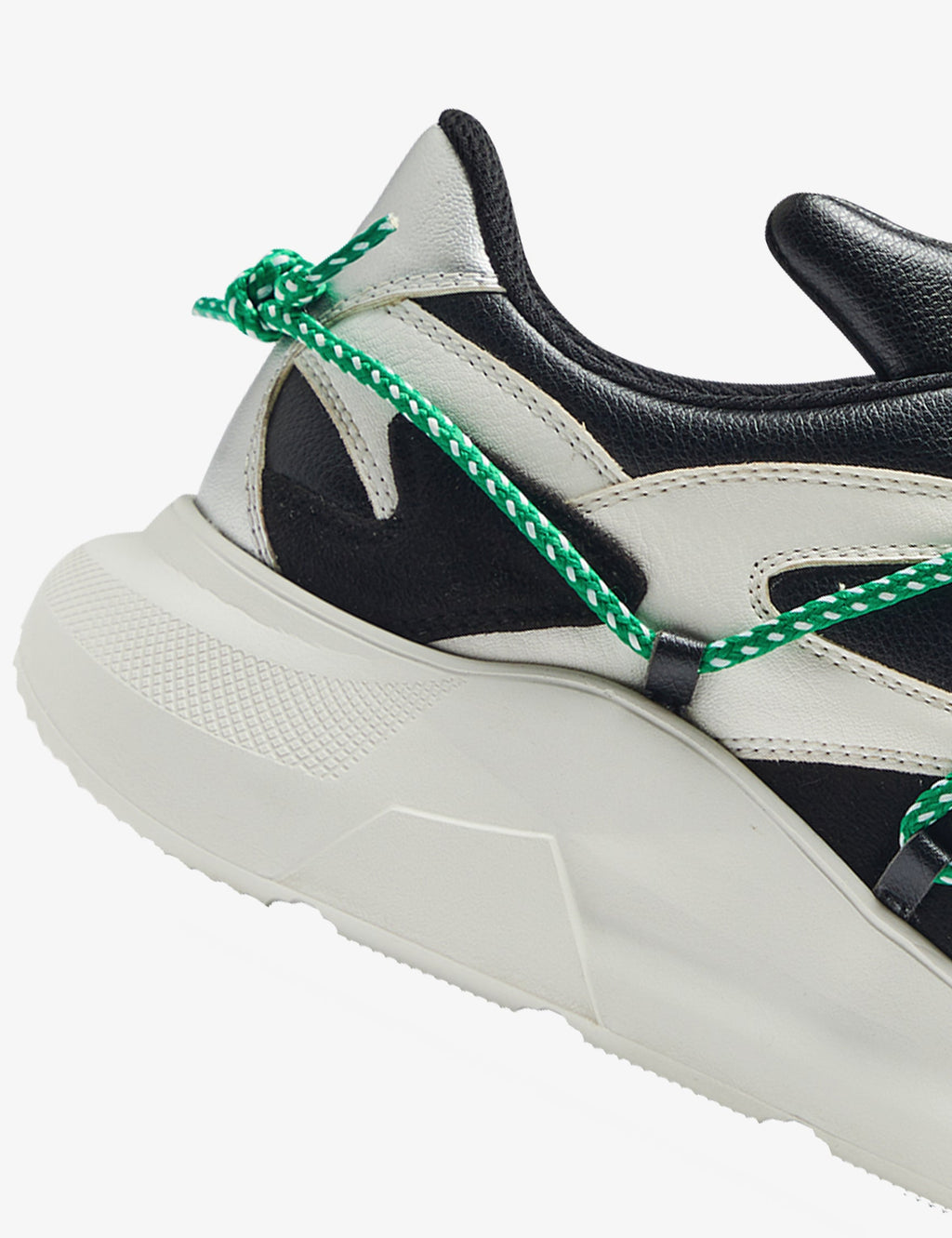 608 black white chunky sneaker - 7-10.in