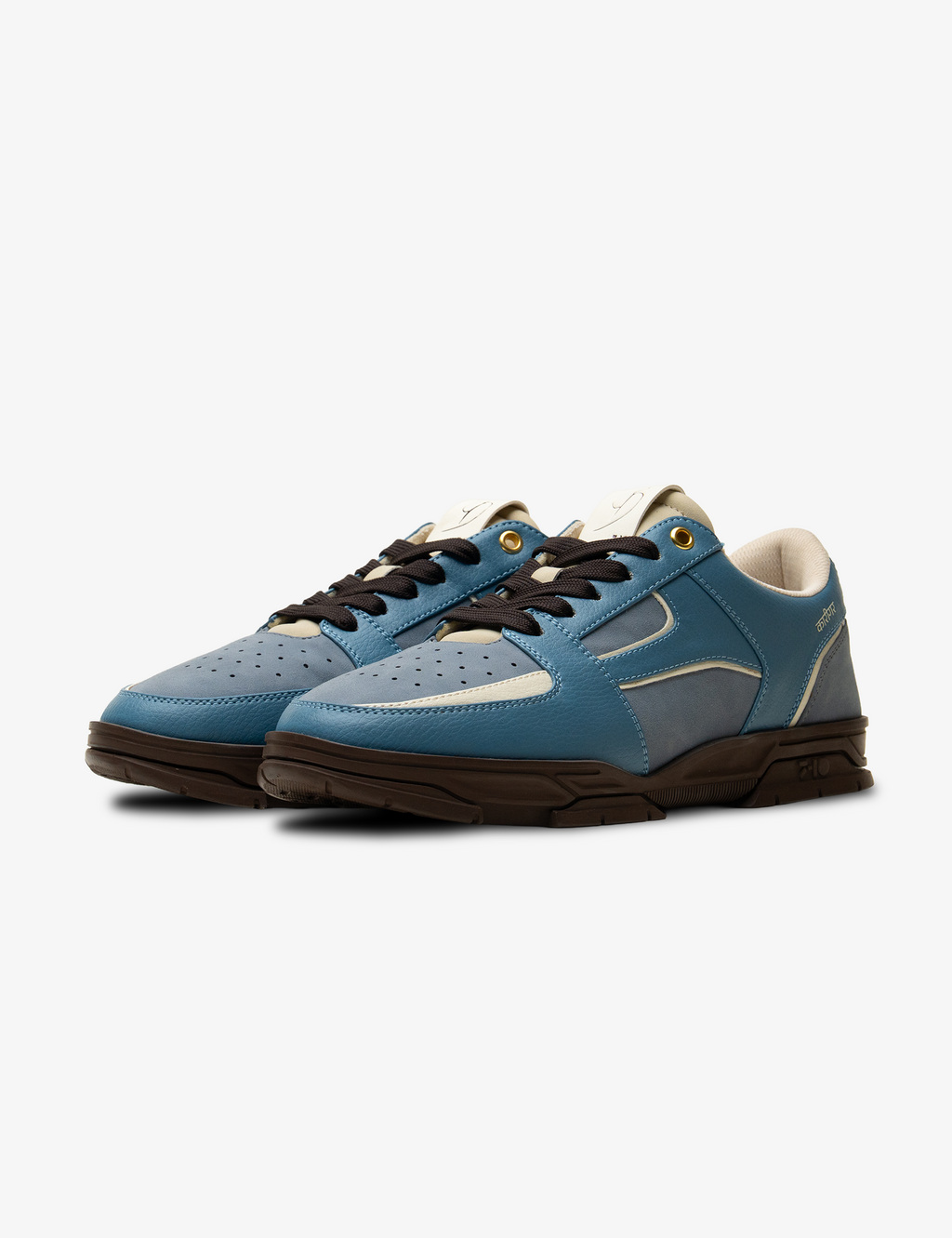 776 Karigar Cobalt Low-Top Sneakers – seventen.in