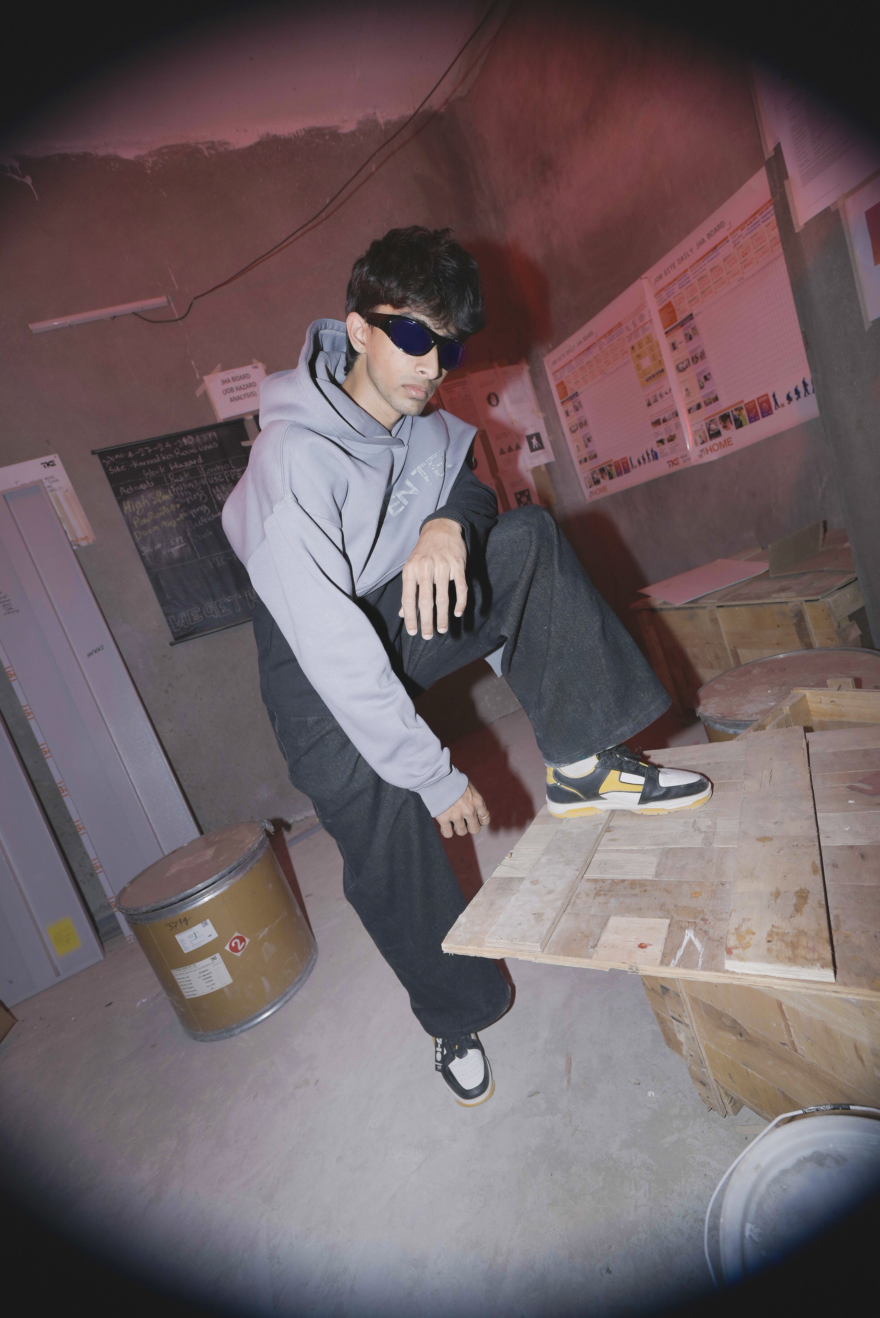 Seven Ten Hoodie Grey - 7-10.in