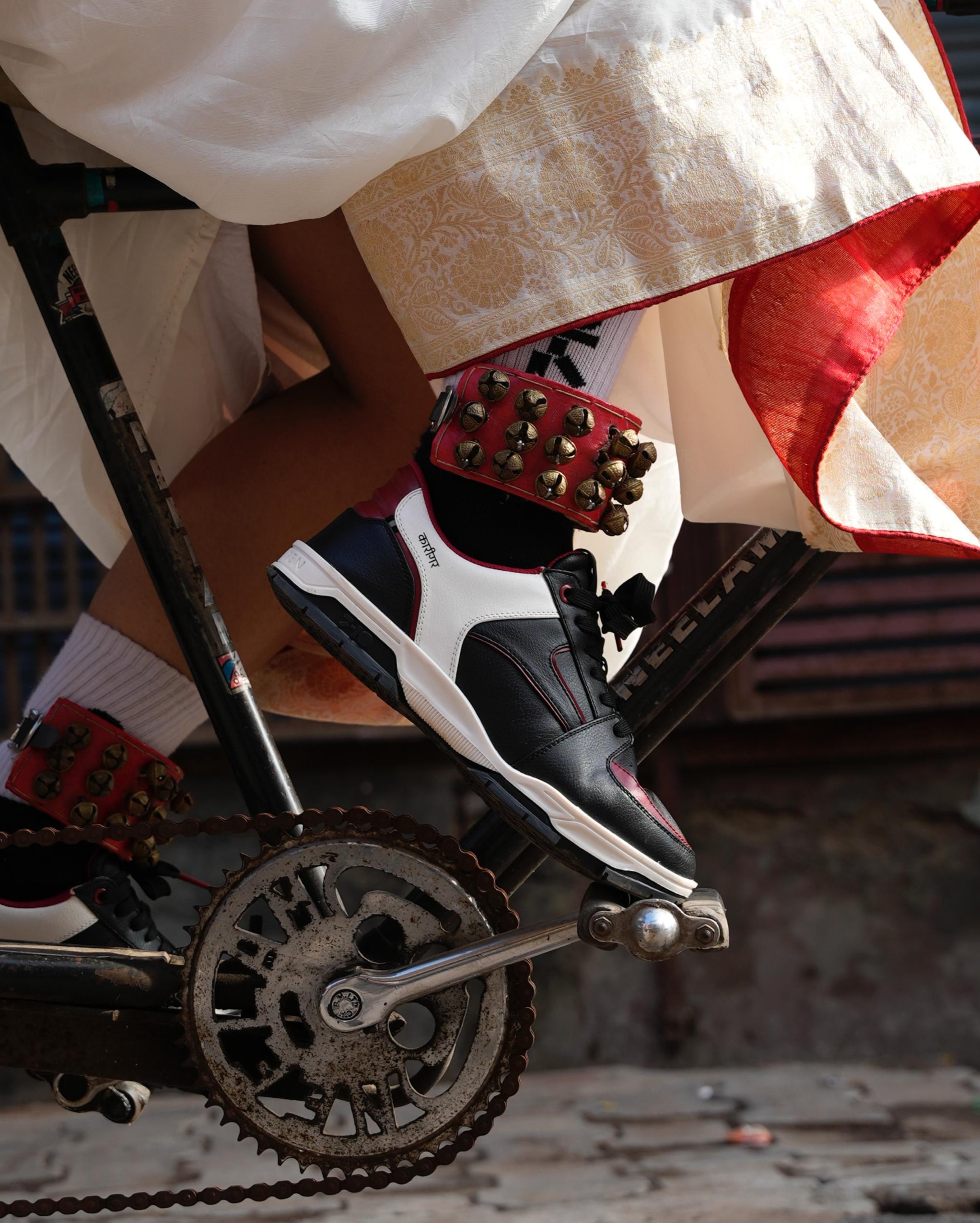 777 Karigar Calcutta Red - 7-10.in